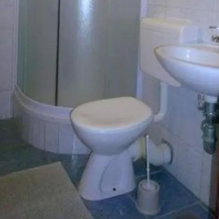 One Bedroom With Balcony-app4